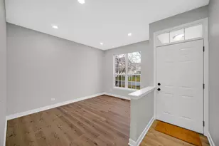 2205 Rossiter Pkwy, Plainfield, IL 60586 - Photo 4