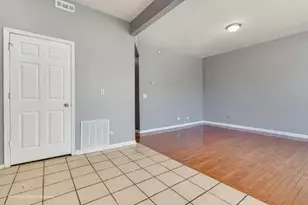 6506 S St Lawrence Ave, Chicago, IL 60637 - Photo 4