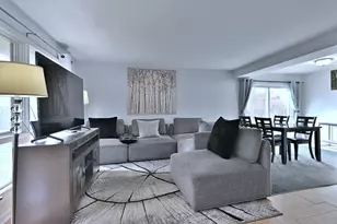 658 Claridge Cir, Hoffman Estates, IL 60169 - Photo 10