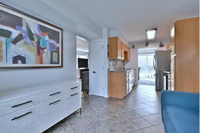 658 Claridge Circle, Hoffman Estates, IL 60169 - Photo 4