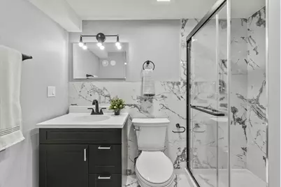 7249 N Campbell Avenue #B, Chicago, IL 60645 - Photo 20