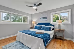 7249 N Campbell Ave, Chicago, IL 60645 - Photo 12