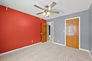 610 Sherwood Dr, Saint John, IL 61873 - Photo 22