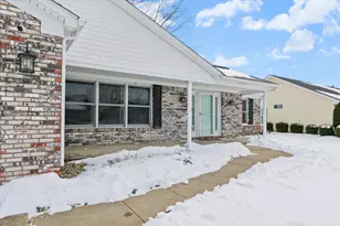 610 Sherwood Dr, Saint John, IL 61873 - Photo 6