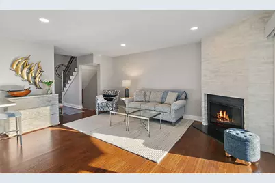 [Address not provided], Lake Barrington, IL 60010 - Photo 6