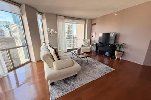 222 N Columbus Dr, Chicago, IL 60601 - Photo 8