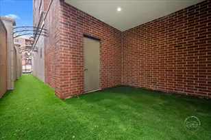 195 N Addison Ave, Elmhurst, IL 60126 - Photo 28