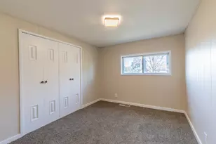 411 S Davis St, Seatonville, IL 61359 - Photo 12