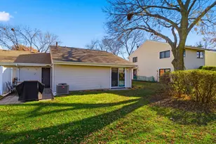 1288 N Whitewater Ln, Palatine, IL 60074 - Photo 20