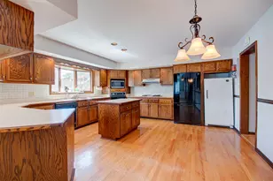 900 Mason Ave, Joliet, IL 60435 - Photo 12