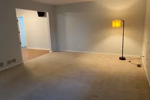 10 Briar Ln, Geneva, IL 60134 - Photo 2