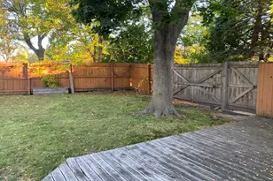 10 Briar Ln, Geneva, IL 60134 - Photo 16