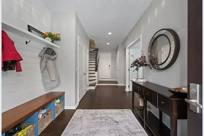 232 E 18th Street, Chicago, IL 60616 - Photo 2