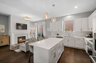 232 E 18th St, Chicago, IL 60616 - Photo 12