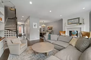 232 E 18th St, Chicago, IL 60616 - Photo 6