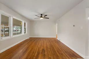 807 S Hamilton St, Monticello, IL 61856 - Photo 12