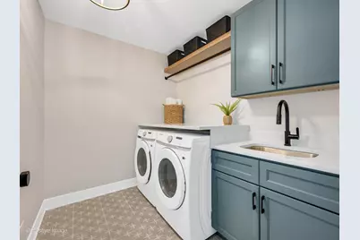 104 N Evergreen Avenue, Elmhurst, IL 60126 - Photo 28