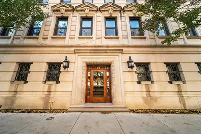 2912 N Commonwealth Avenue #1A, Chicago, IL 60657 - Photo 1