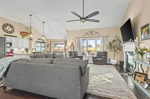 7236 W Ridge Ln, Cherry Valley, IL 61016 - Photo 4