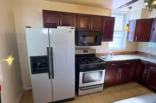 2038 W 70th Pl, Chicago, IL 60636 - Photo 4