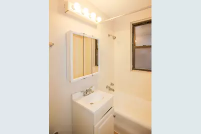 5210 S Woodlawn Avenue #112, Chicago, IL 60615 - Photo 6