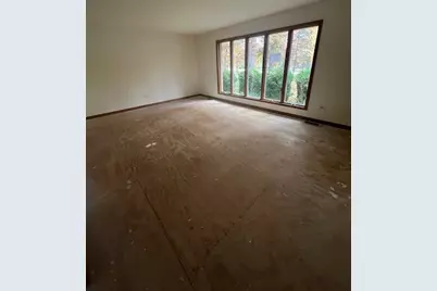 60 W Tam O Shanter Drive, Crete, IL 60417 - Photo 4