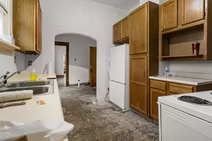 214 E William St, Monticello, IL 61856 - Photo 18