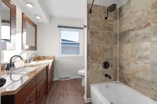 18 S Vista Ave, Addison, IL 60101 - Photo 22