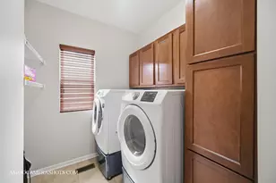 4308 Fraser Cir, Naperville, IL 60564 - Photo 18
