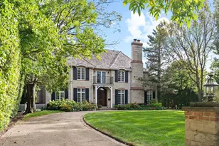 677 Greenleaf Ave, Glencoe, IL 60022 - Photo 4