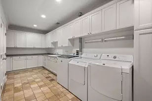 677 Greenleaf Ave, Glencoe, IL 60022 - Photo 42