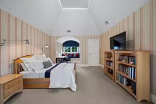 677 Greenleaf Ave, Glencoe, IL 60022 - Photo 30