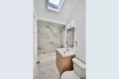 1930 W Weathersfield Way, Schaumburg, IL 60193 - Photo 18