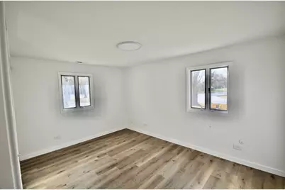 1930 W Weathersfield Way, Schaumburg, IL 60193 - Photo 14