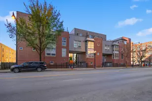1808 S Michigan Ave, Chicago, IL 60616 - Photo 1