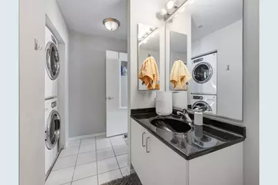 600 N Kingsbury Street #906, Chicago, IL 60654 - Photo 12