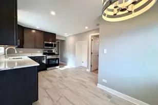 10353 S Spaulding Ave, Chicago, IL 60655 - Photo 12