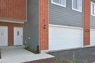 1218 Gillespie Ln, Yorkville, IL 60560 - Photo 2