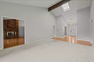 1105 W Bauer Rd, Naperville, IL 60563 - Photo 8