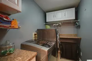 5585 Woodcrest Dr, Quincy, IL 62305 - Photo 22