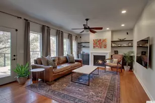 5585 Woodcrest Dr, Quincy, IL 62305 - Photo 2