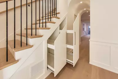 2036 W Erie Street, Chicago, IL 60612 - Photo 8