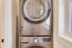 2036 W Erie St, Chicago, IL 60612 - Photo 40