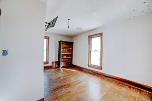 204 N Chicago St, Milford, IL 60953 - Photo 36