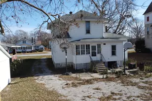 204 N Chicago St, Milford, IL 60953 - Photo 4