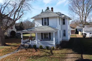 204 N Chicago St, Milford, IL 60953 - Photo 2