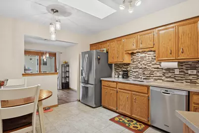 11149 Saratoga Drive, Orland Park, IL 60467 - Photo 8