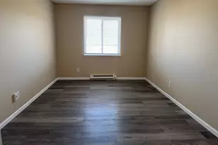 833 N Randall Rd, Aurora, IL 60506 - Photo 6