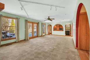 2002 O Donnell Dr, Champaign, IL 61821 - Photo 8