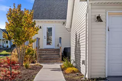 1402 River Landing Street, Normal, IL 61761 - Photo 4